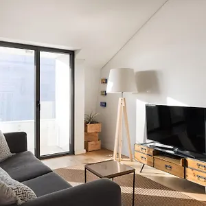 Joivy Bairro Alto 2-br With Large Terrace Lisbon