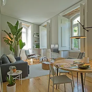 Urban Chic Alfama: Renovated 19th Century Flat Lisbon